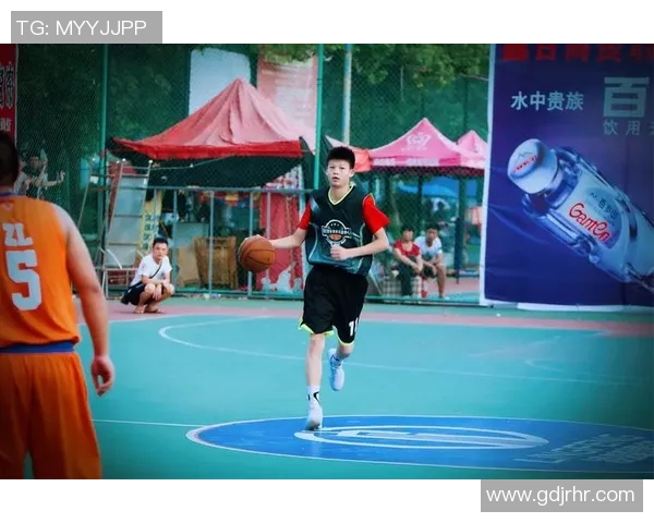 北京篮球队的拼搏之路与梦想追逐的精彩历程分析 北京篮球队的拼搏之路与梦想追逐的精彩历程分析