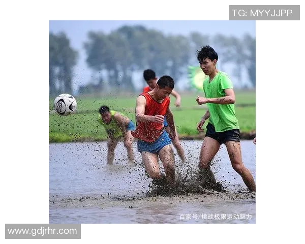 国外足球明星挑战视频大比拼谁能在极限运动中脱颖而出