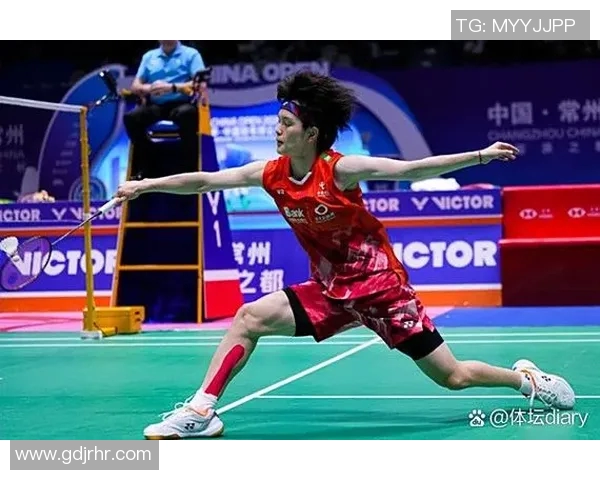 杭州羽毛球队在奥运会积分榜上以100分稳居第一展现强大实力