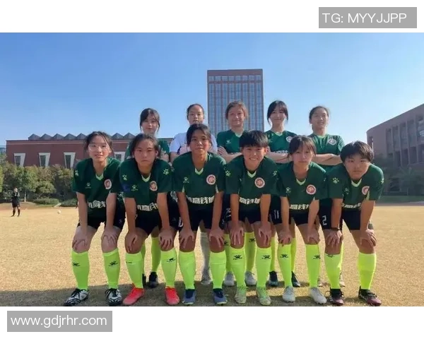 杭州足球队在全国耐力排行榜中荣获第四名展现出强大实力与潜力