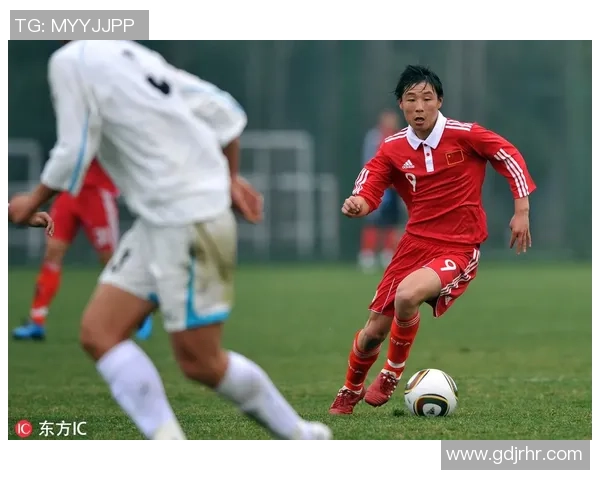 林伟平足球之路：从青涩少年到职业球员的成长历程与心路历程